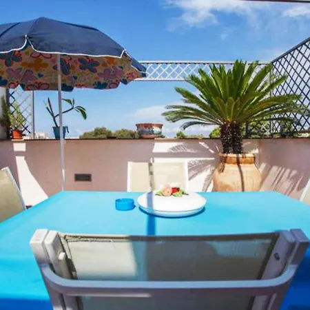 Con Terrazza E Vista Su Malfitano 2*
